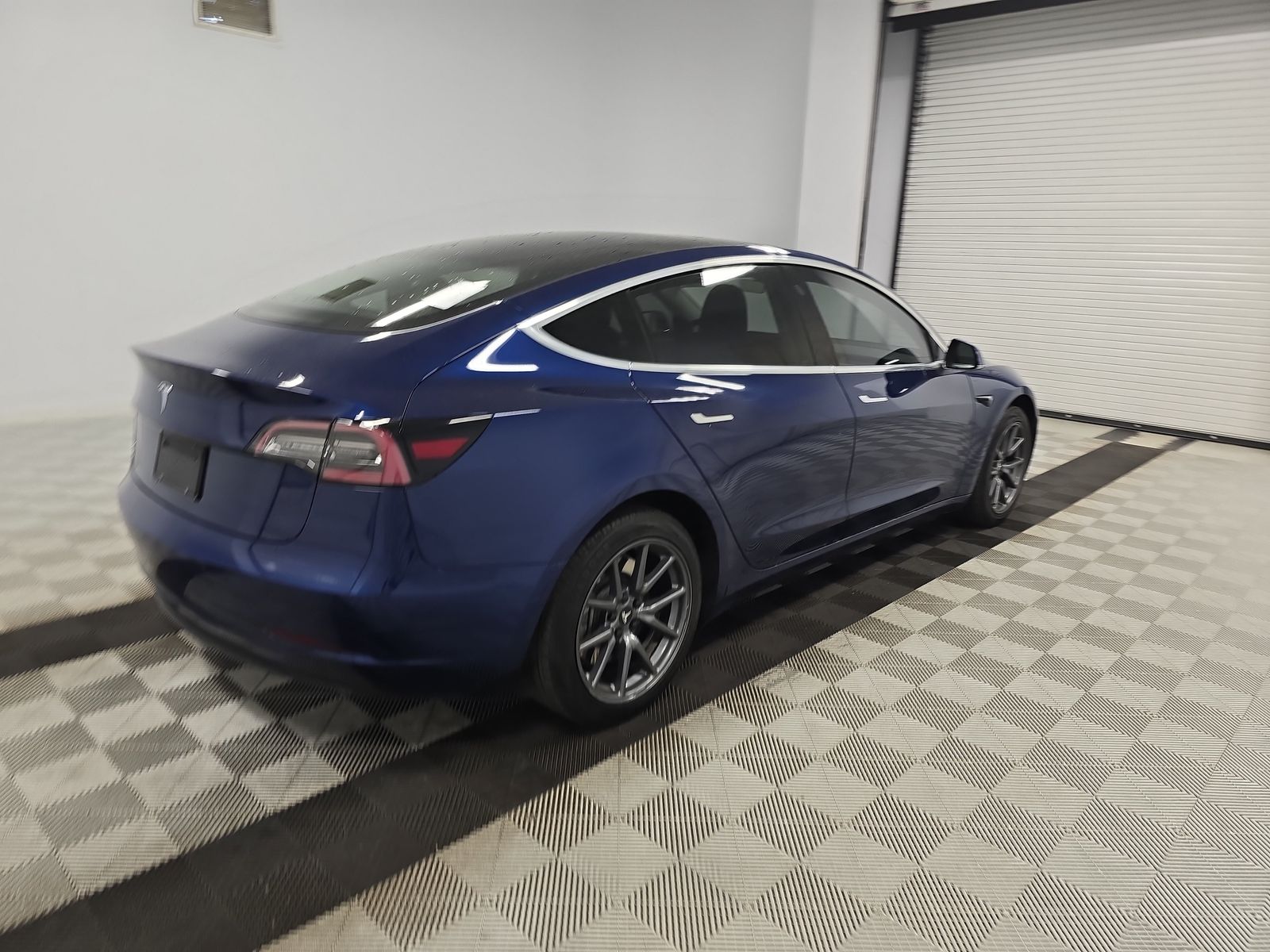 2019 Tesla Model 3 Long Range FWD