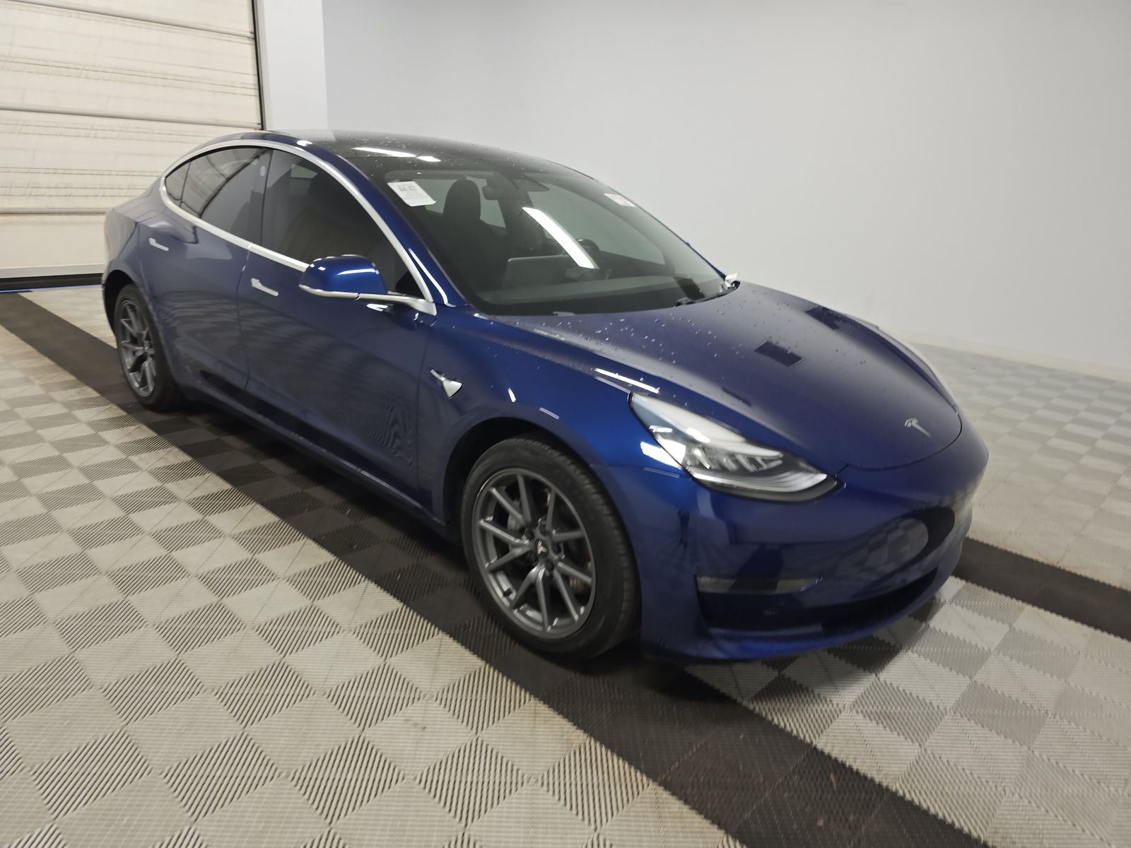 2019 Tesla Model 3 Long Range FWD