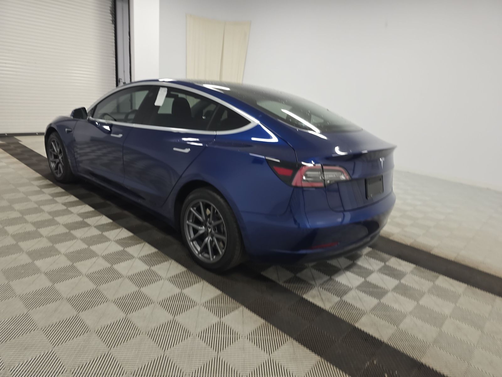 2019 Tesla Model 3 Long Range FWD