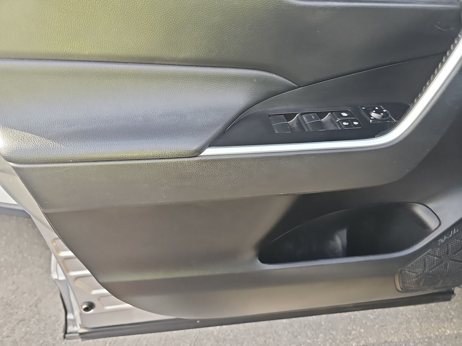 2021 Toyota RAV4 LE FWD