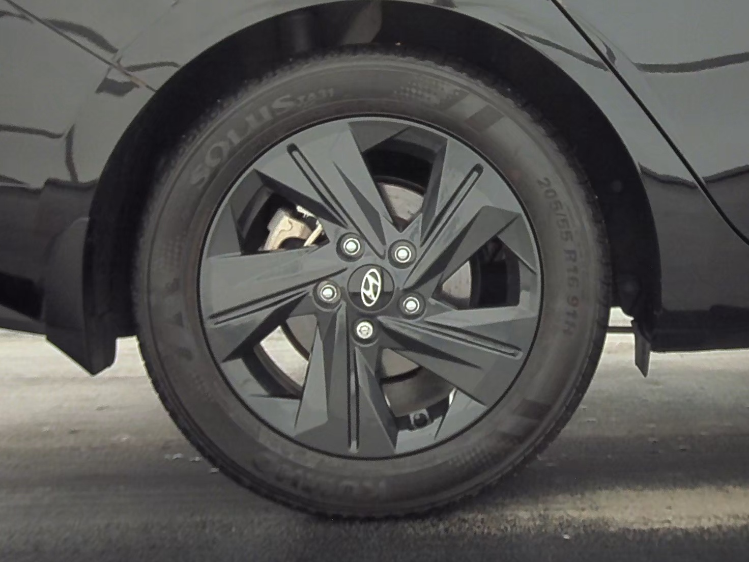 2023 Hyundai Elantra SEL FWD