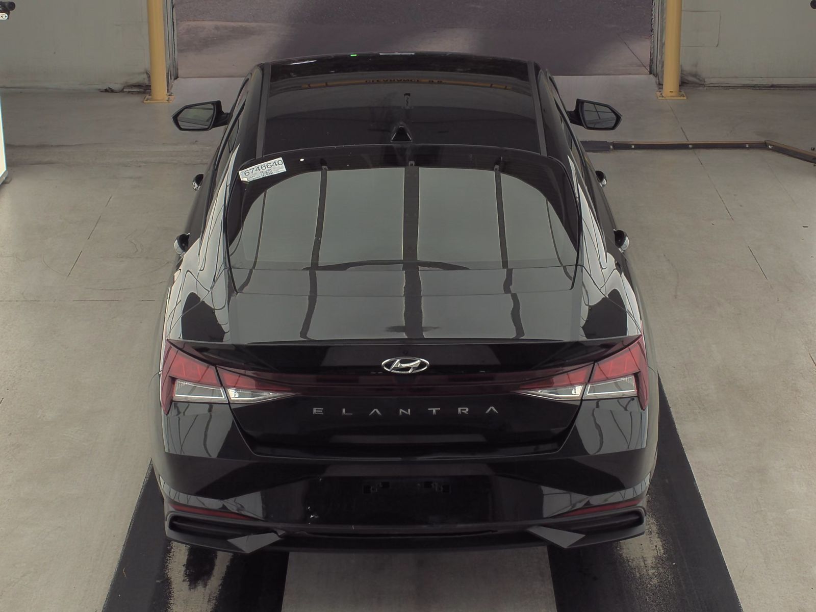 2023 Hyundai Elantra SEL FWD