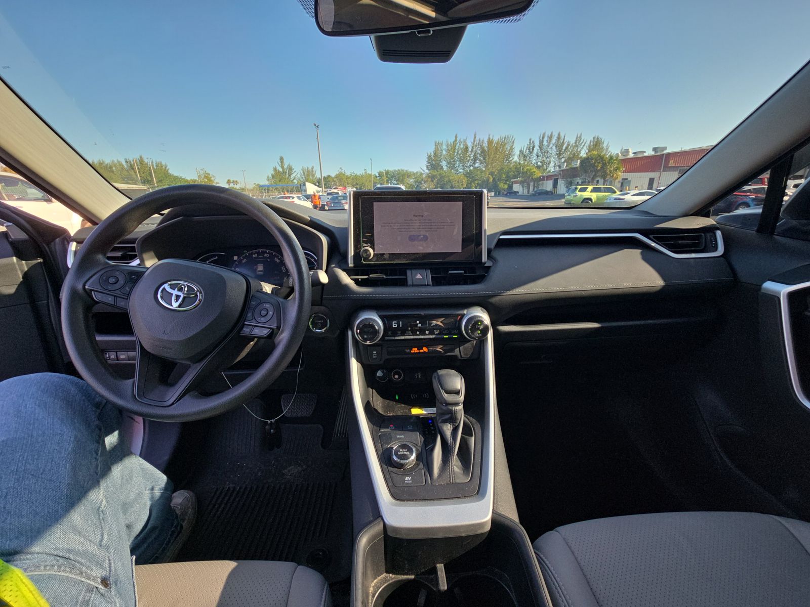 2024 Toyota RAV4 Hybrid XLE AWD