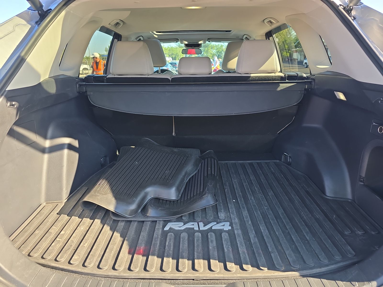 2024 Toyota RAV4 Hybrid XLE AWD