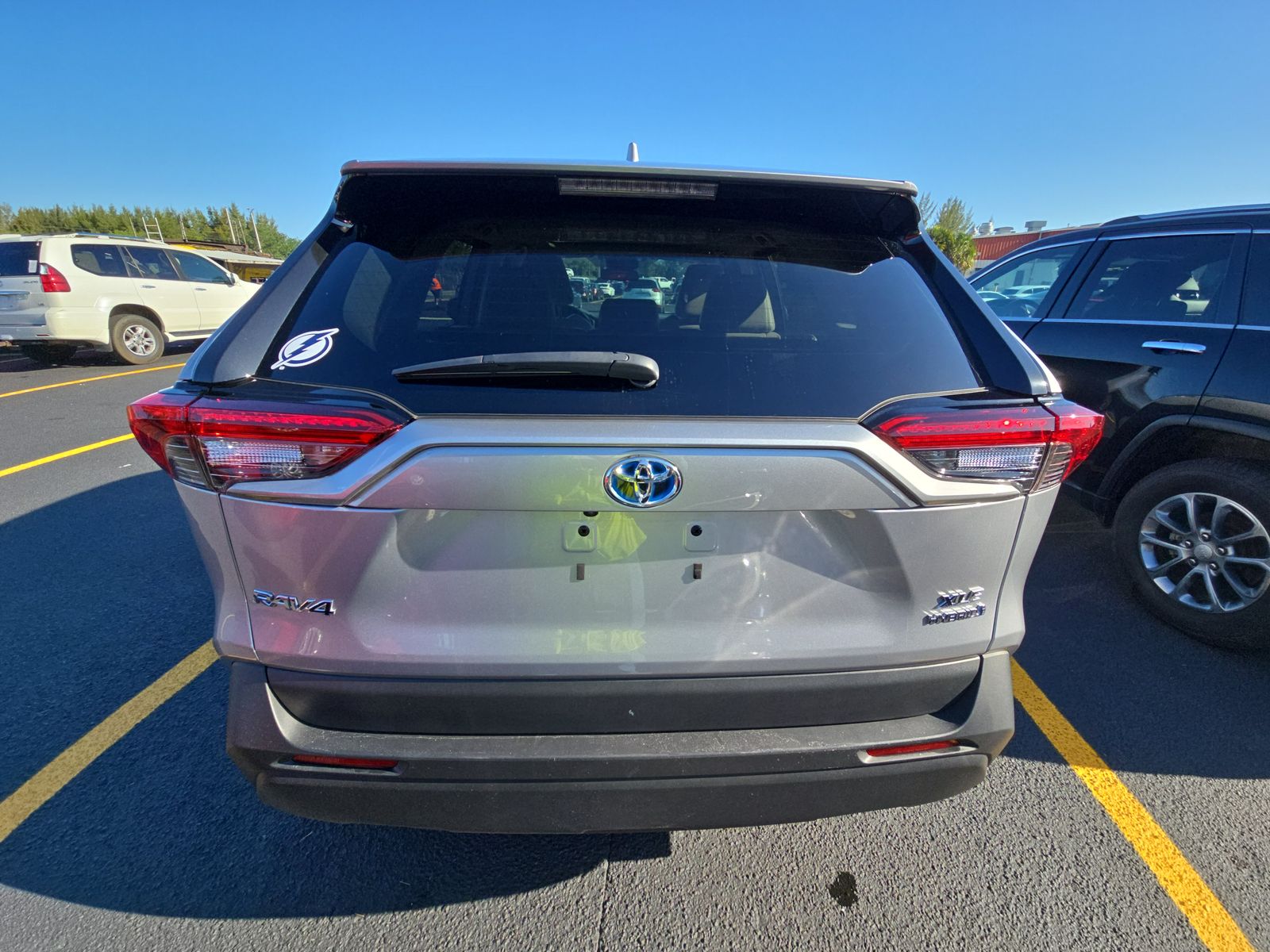2024 Toyota RAV4 Hybrid XLE AWD