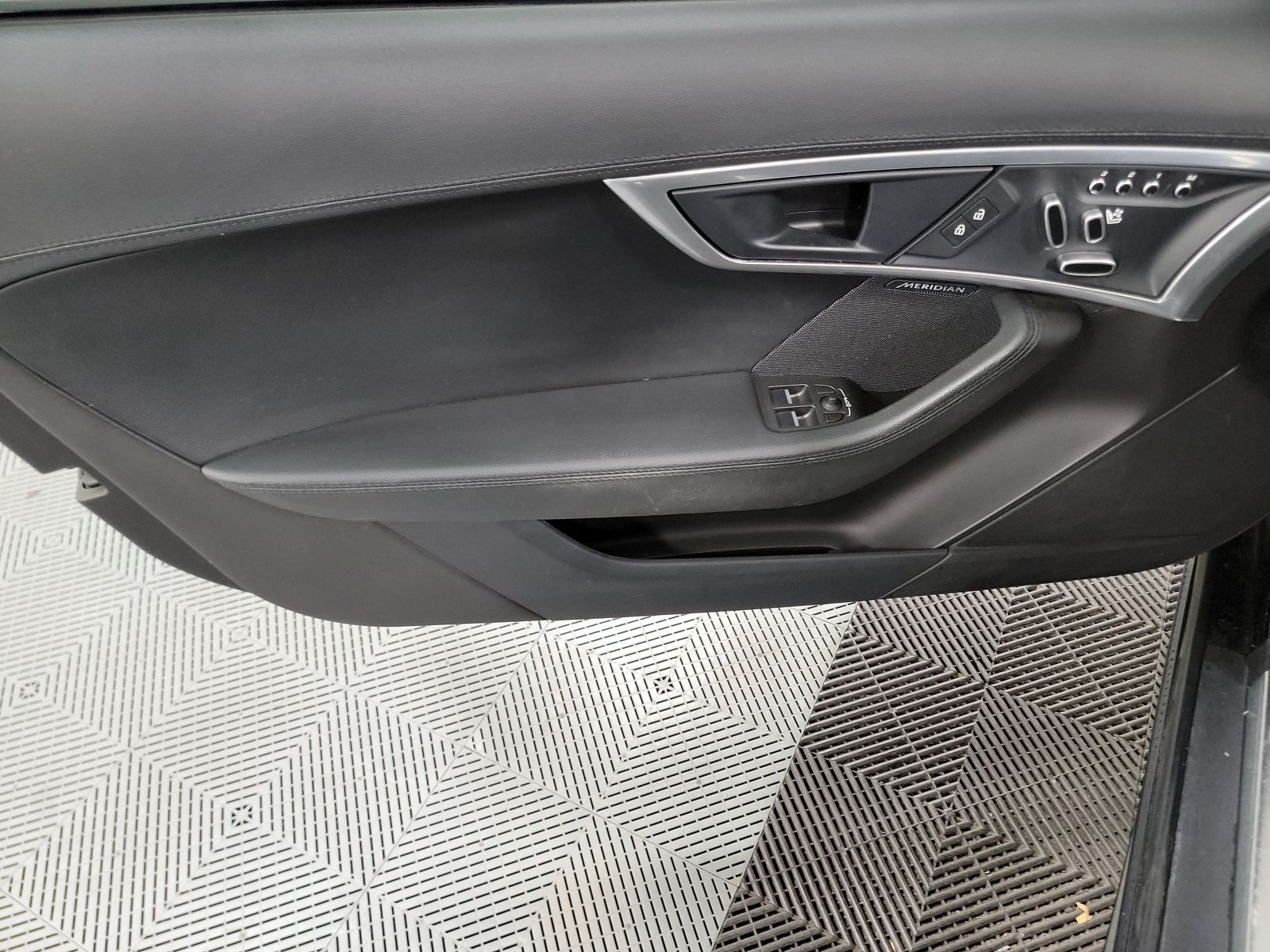 2021 Jaguar F-TYPE R-Dynamic AWD