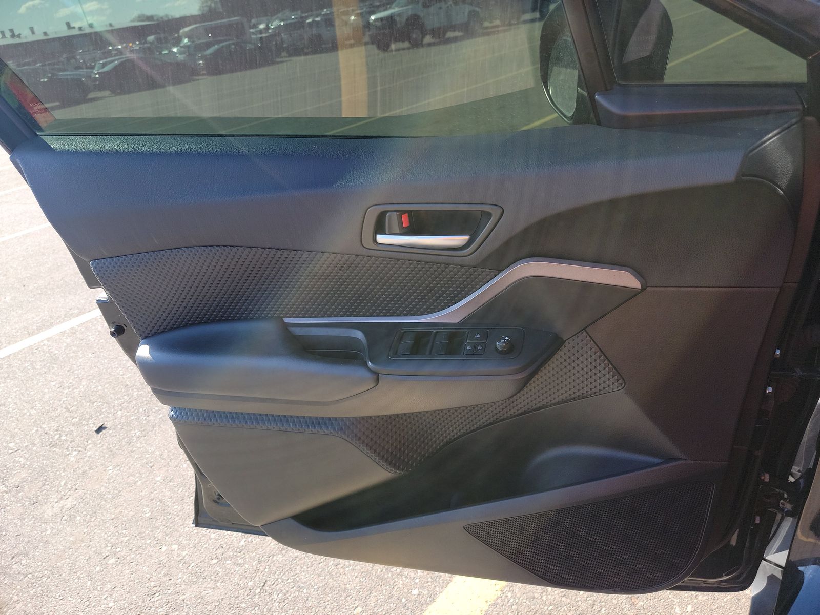 2021 Toyota C-HR LE FWD