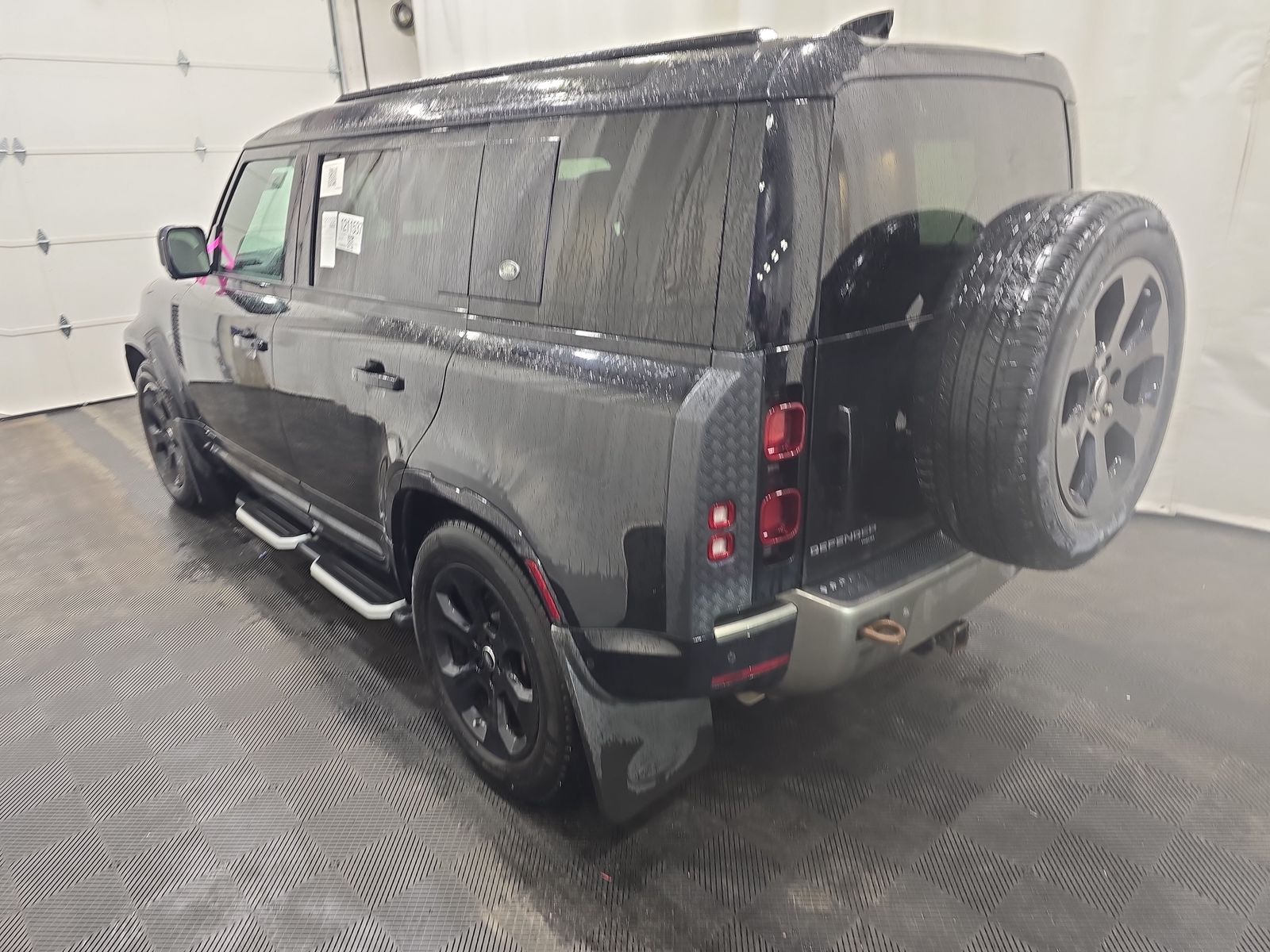 2021 Land Rover Defender 110 X-Dynamic HSE AWD