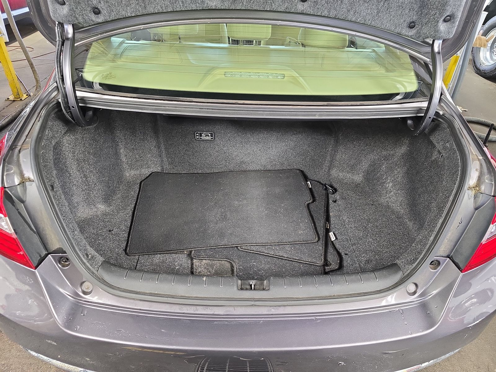 2017 Honda Accord Hybrid Base FWD