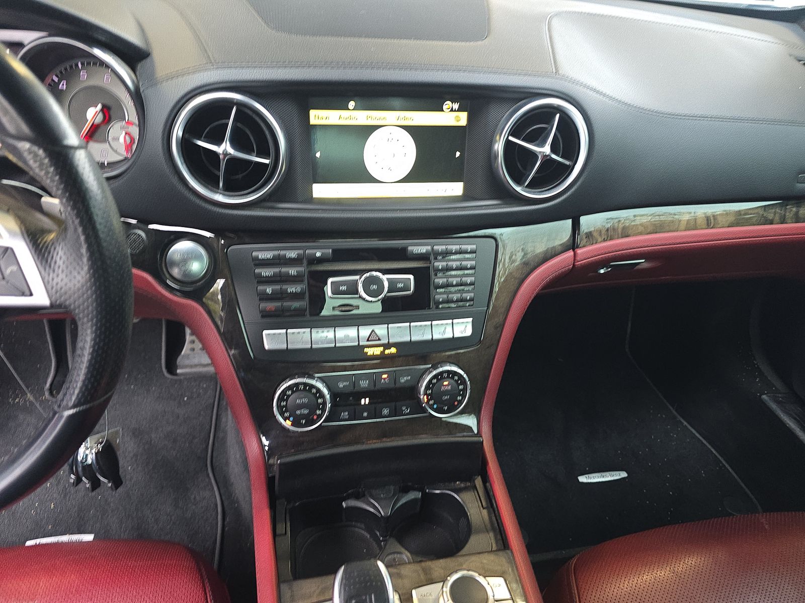 2013 Mercedes-Benz SL-Class SL 550 RWD