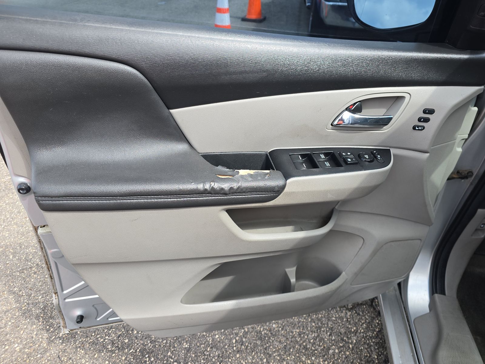 2014 Honda Odyssey Touring Elite FWD