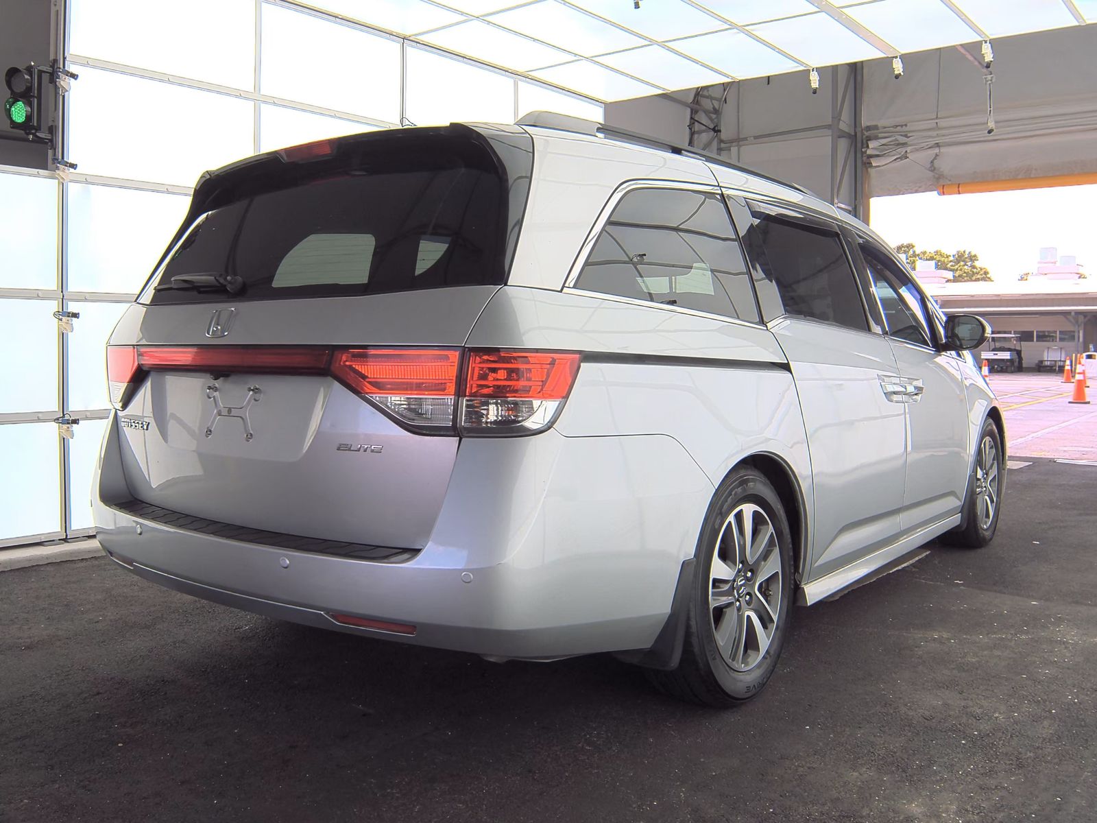 2014 Honda Odyssey Touring Elite FWD