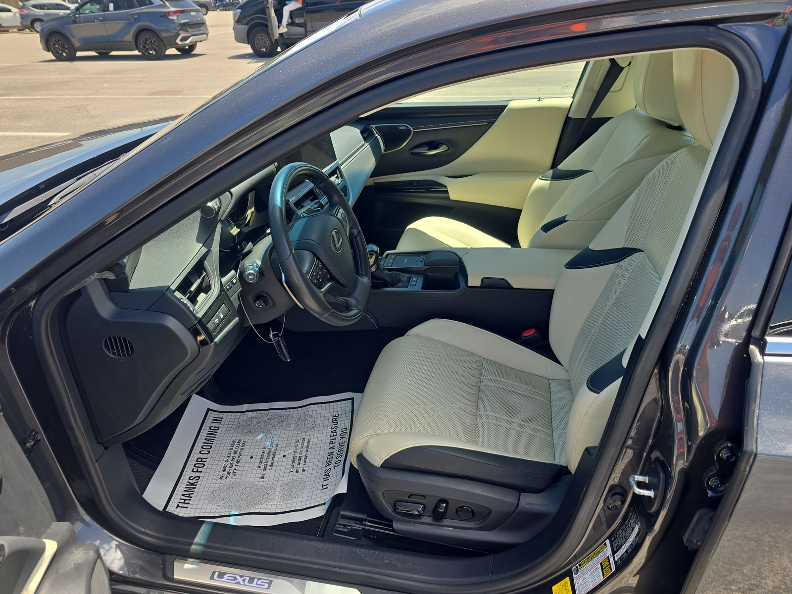 2022 Lexus ES ES 300h Luxury FWD