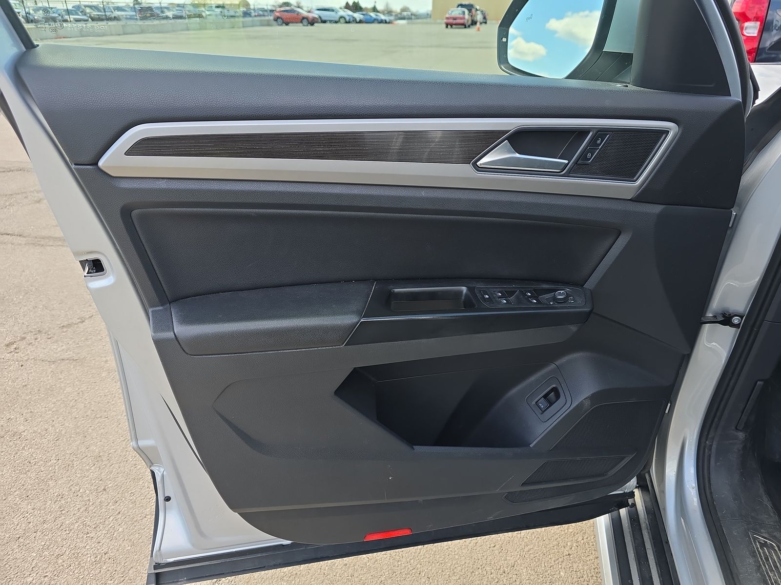 2018 Volkswagen Atlas 2.0T SEL FWD
