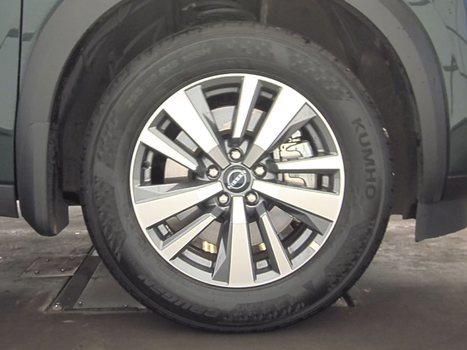 2024 Nissan Pathfinder SL FWD