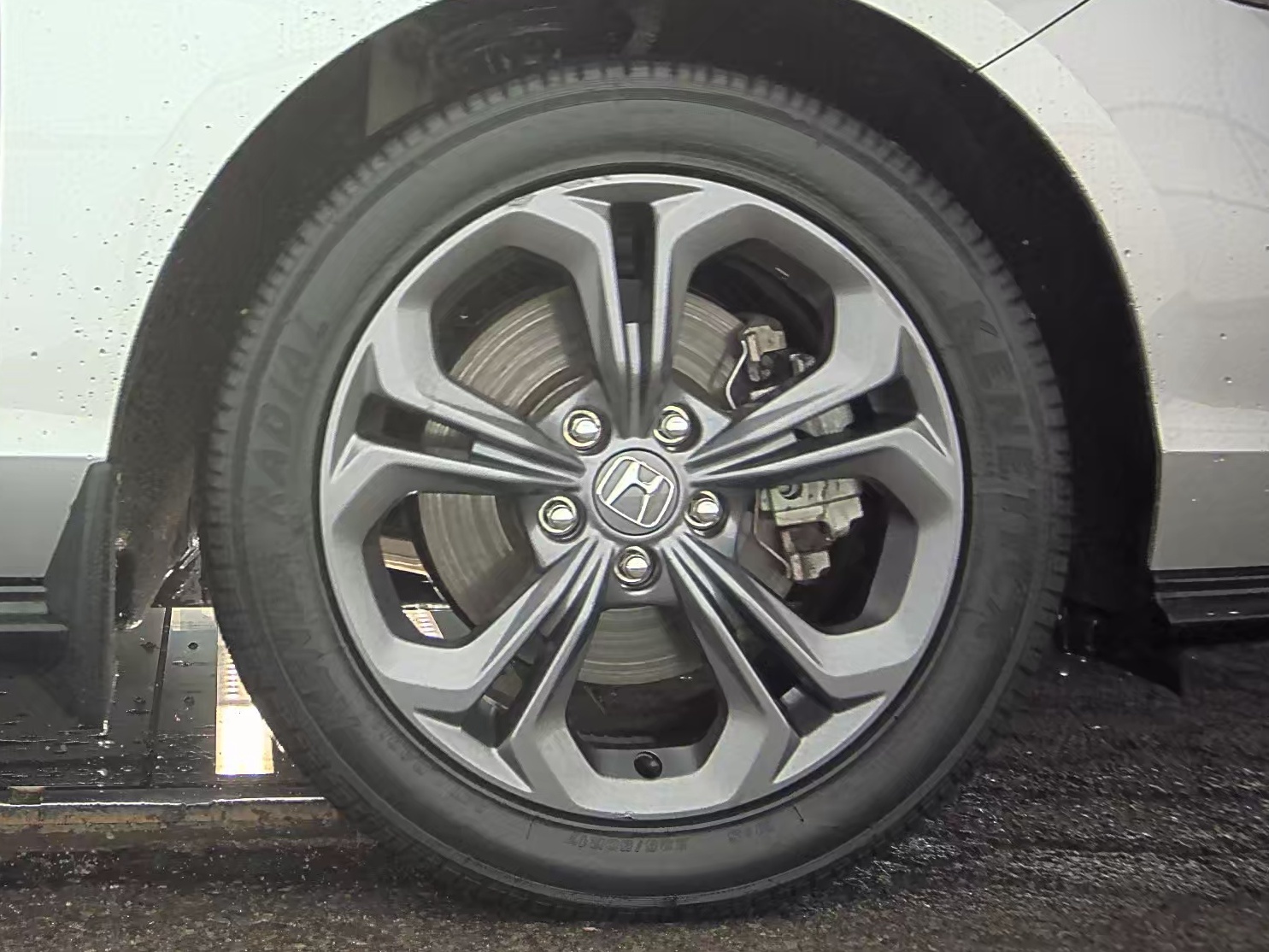 2024 Honda Accord Hybrid EX-L FWD