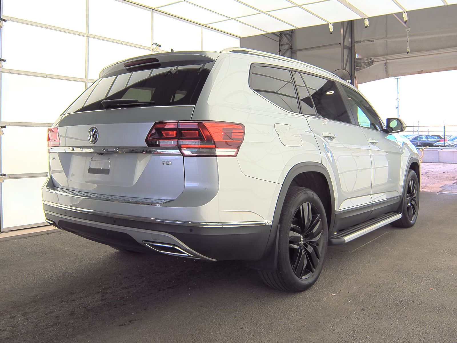2018 Volkswagen Atlas 2.0T SEL FWD