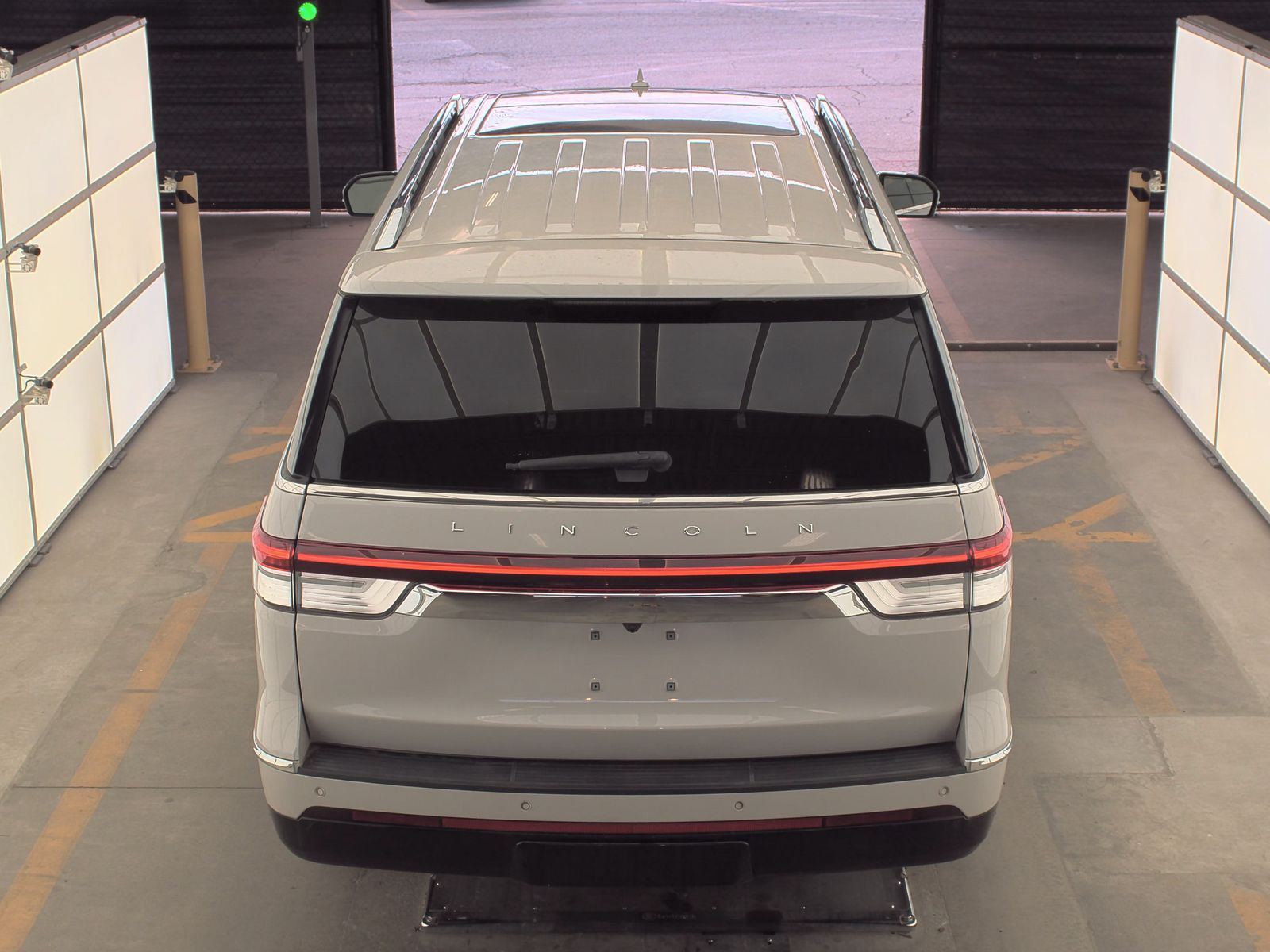 2022 Lincoln Navigator L Reserve FWD