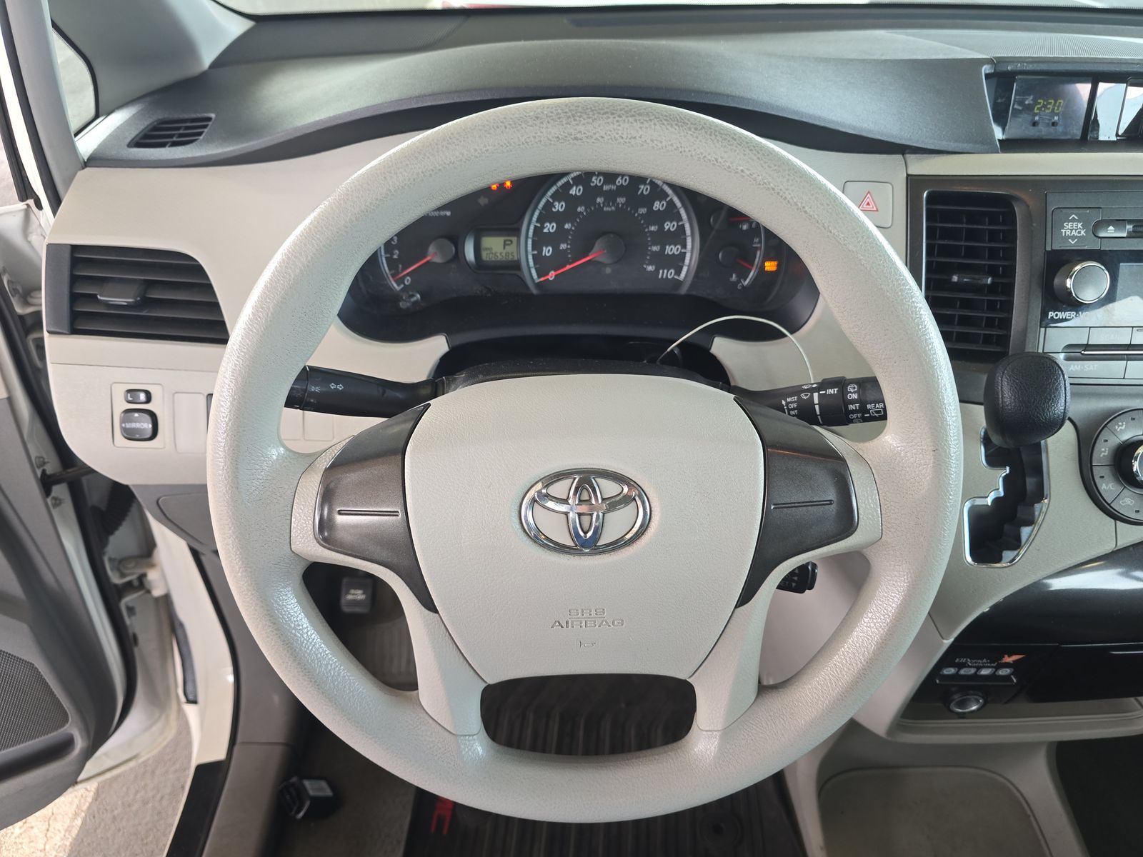2014 Toyota Sienna L FWD