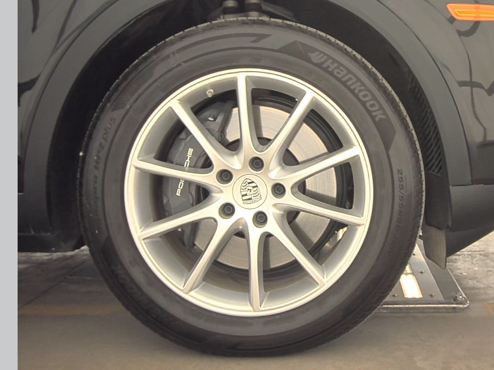 2024 Porsche Cayenne Base AWD