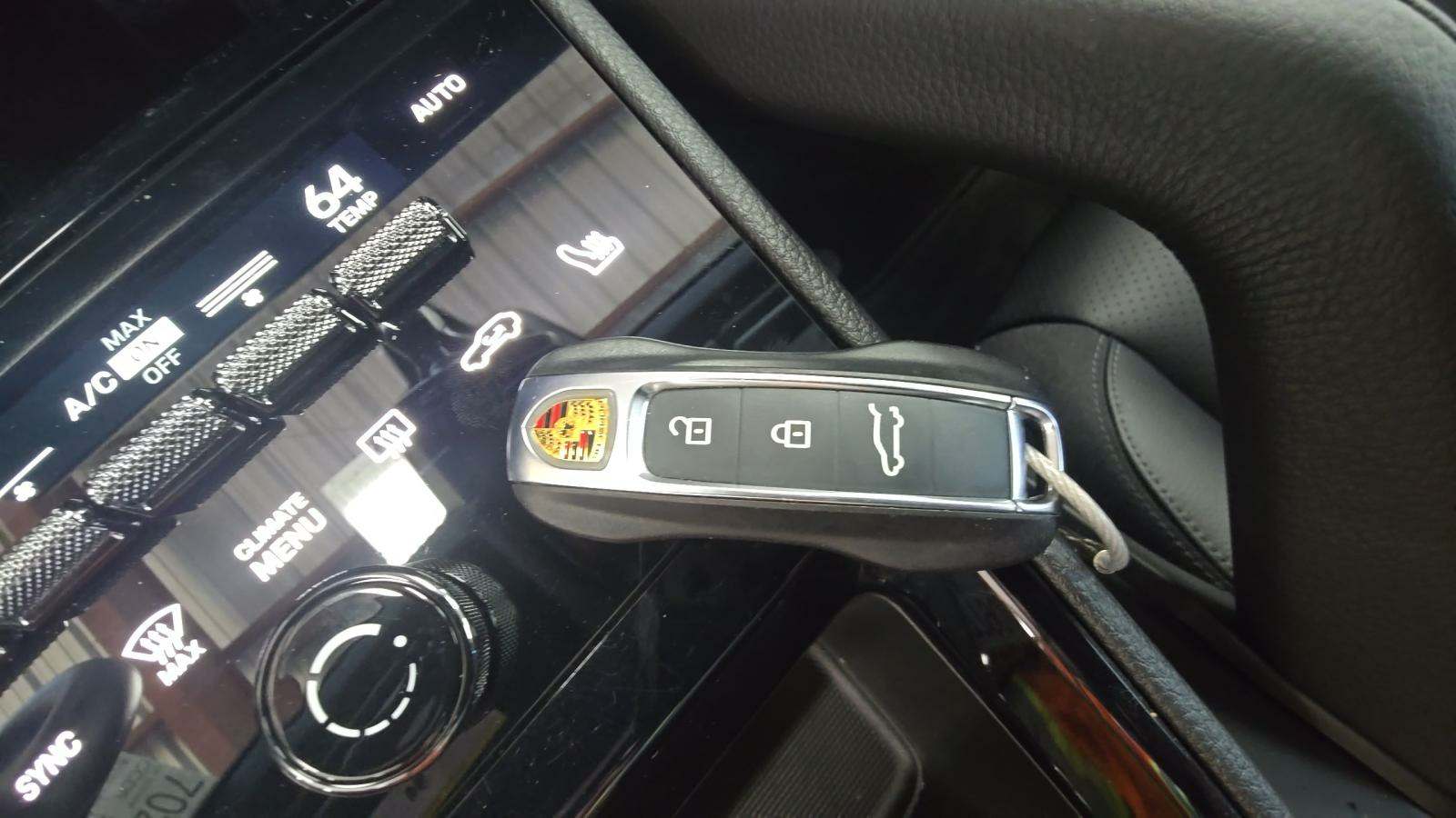 2024 Porsche Cayenne Base AWD