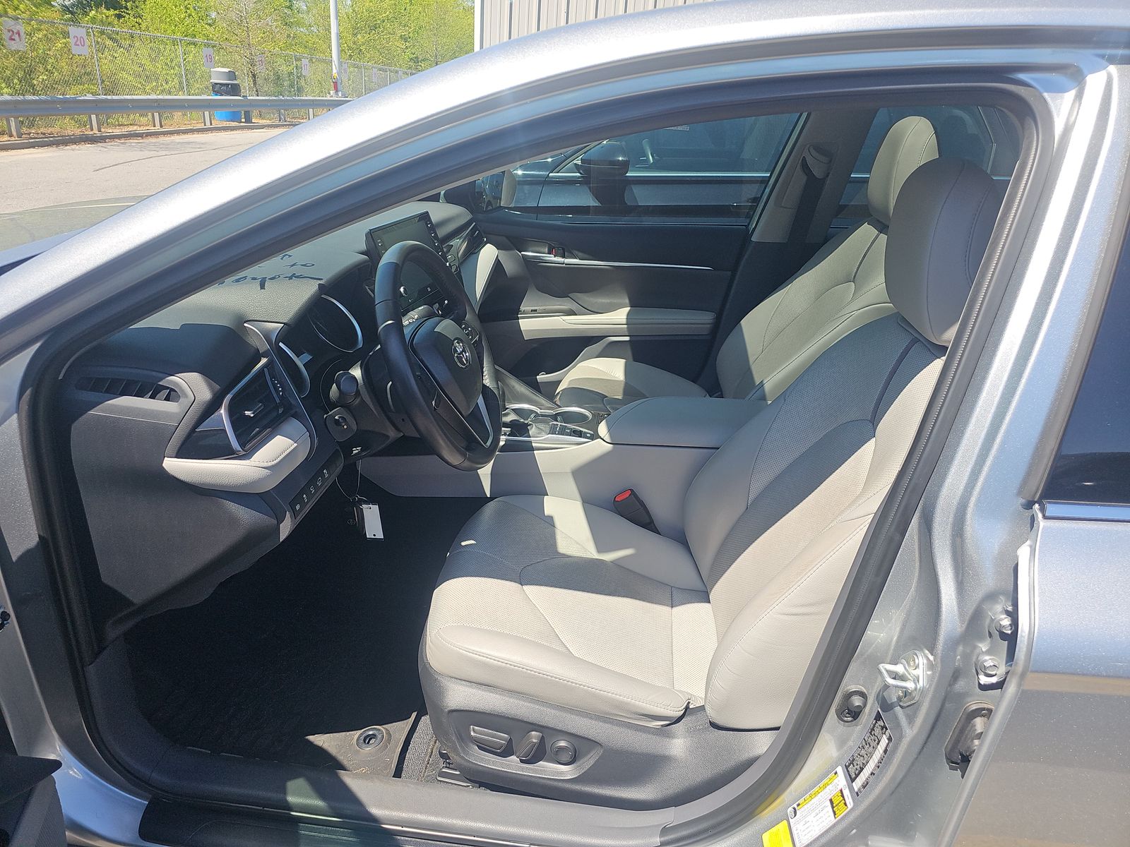 2023 Toyota Camry XLE FWD