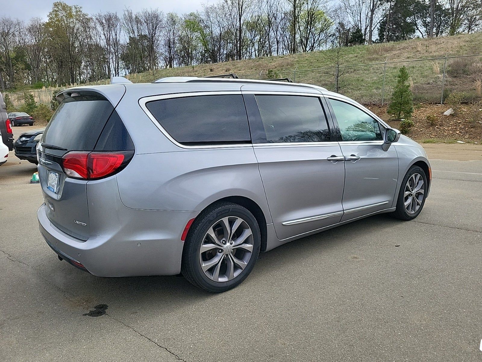 2020 Chrysler Pacifica Limited 35th Anniversary FWD