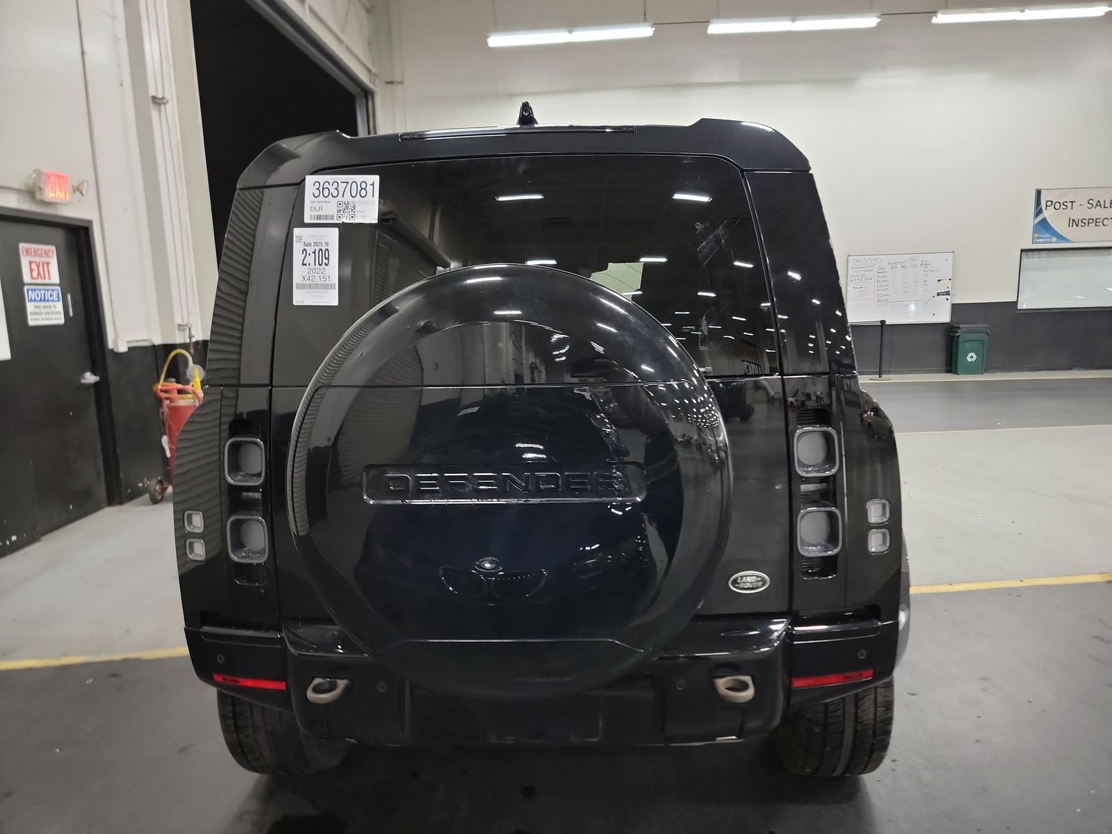 2022 Land Rover Defender 110 X-Dynamic HSE AWD