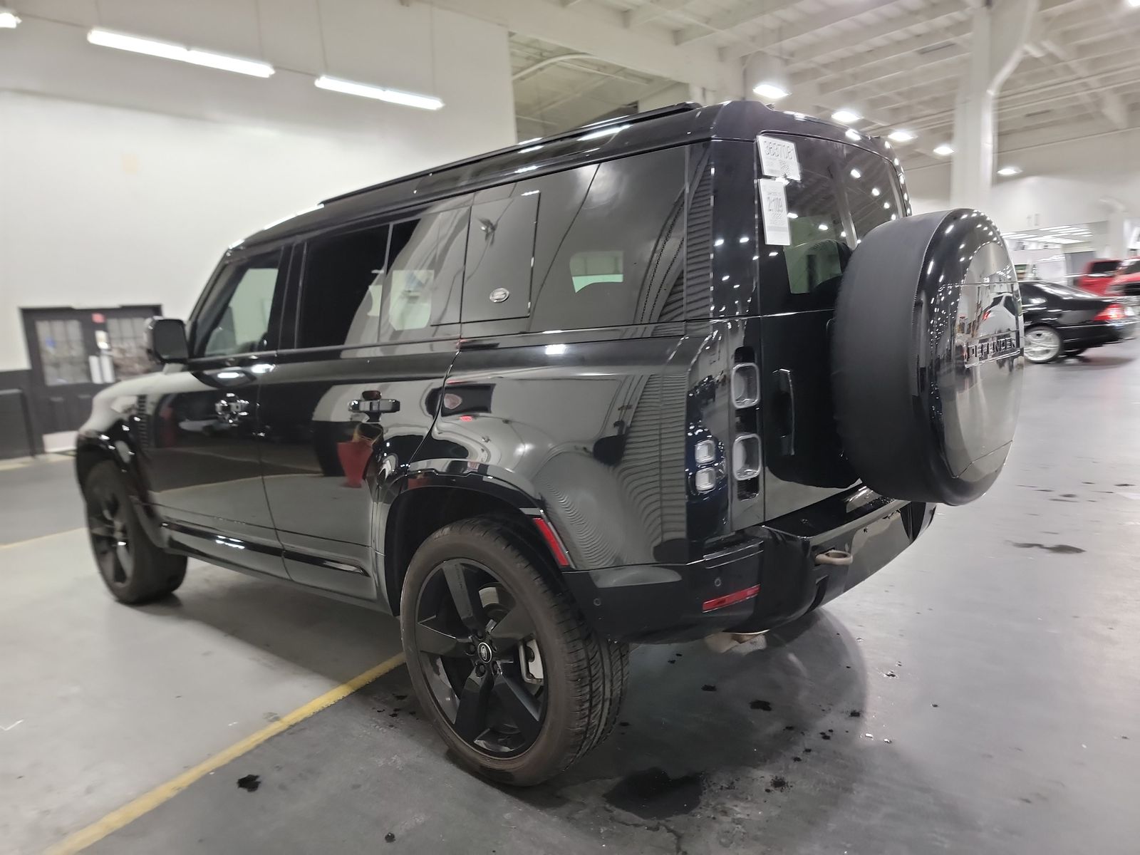 2022 Land Rover Defender 110 X-Dynamic HSE AWD