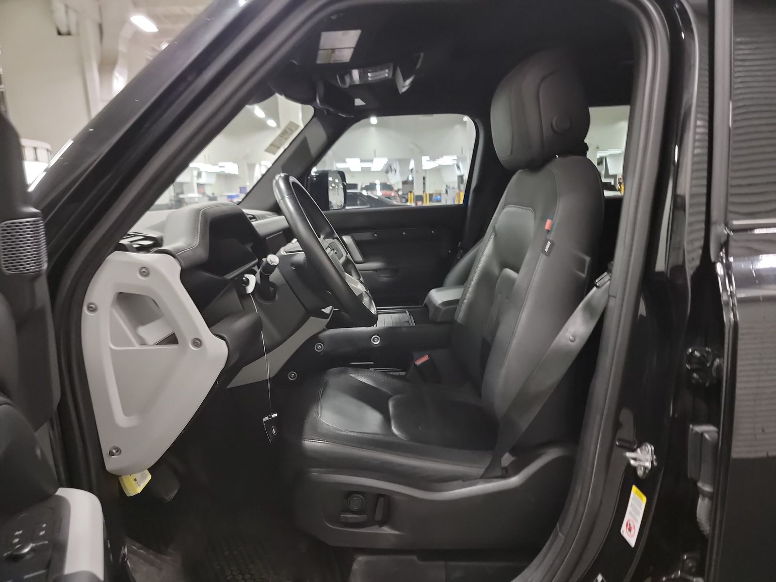 2022 Land Rover Defender 110 X-Dynamic HSE AWD