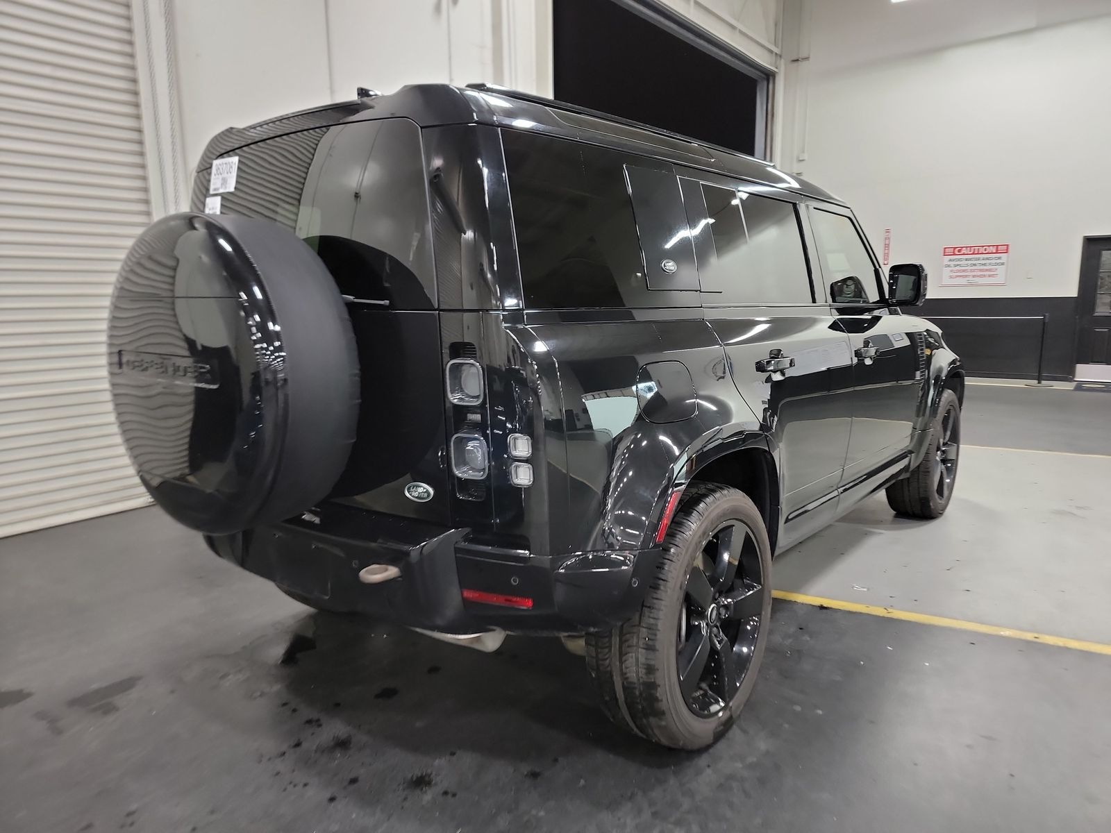 2022 Land Rover Defender 110 X-Dynamic HSE AWD