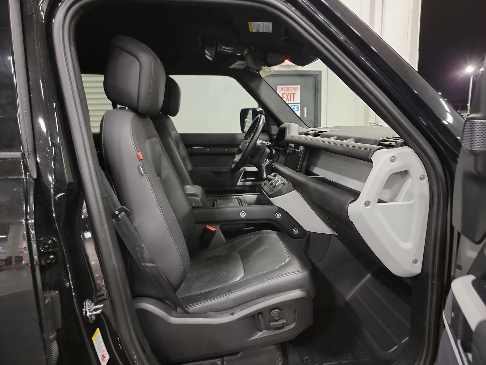 2022 Land Rover Defender 110 X-Dynamic HSE AWD