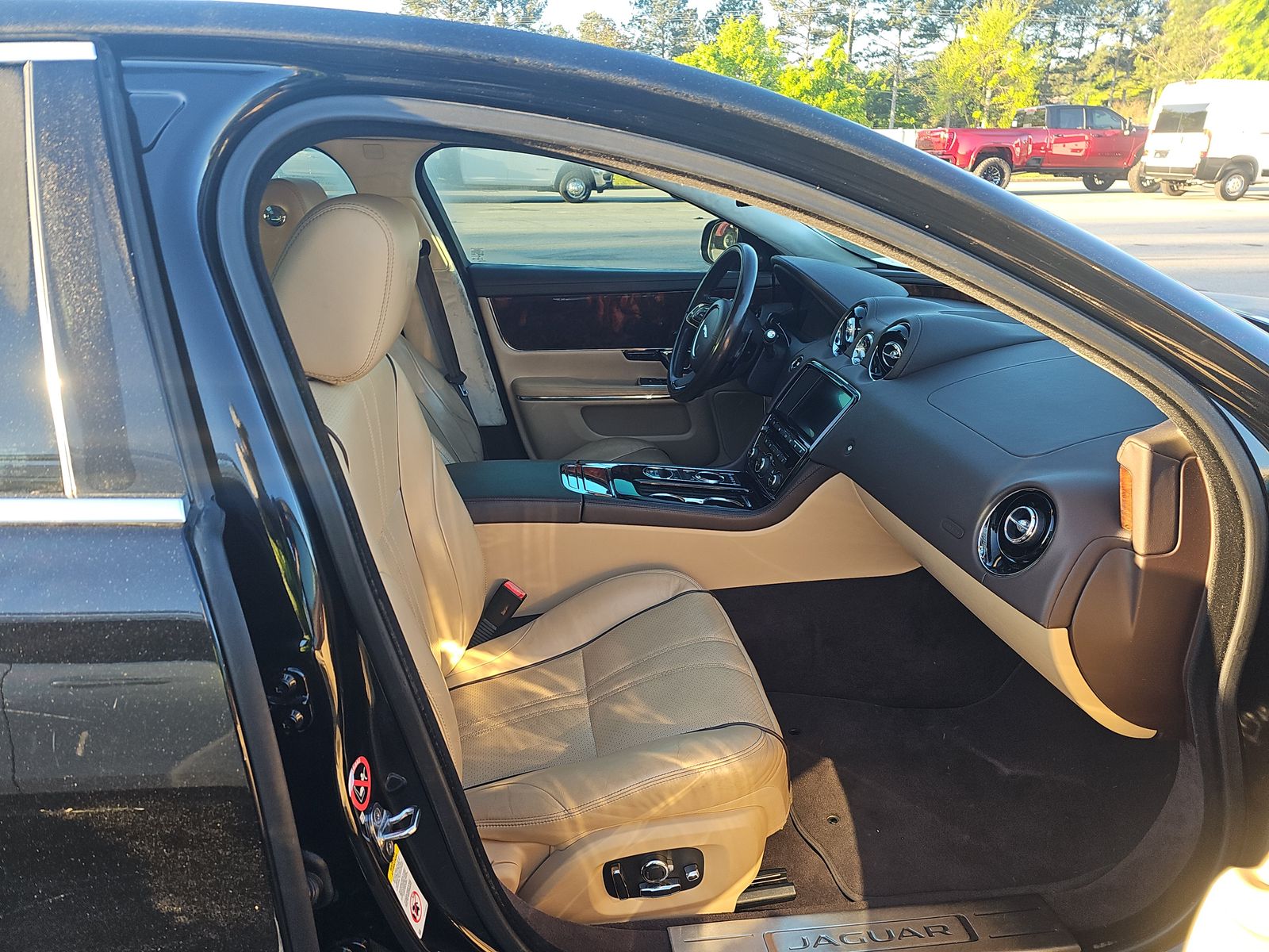 2016 Jaguar XJ R-Sport RWD