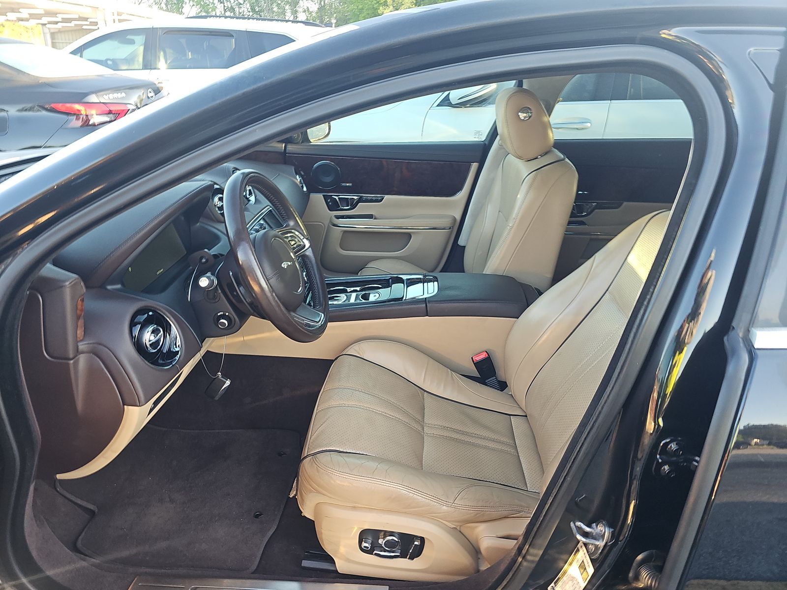 2016 Jaguar XJ R-Sport RWD