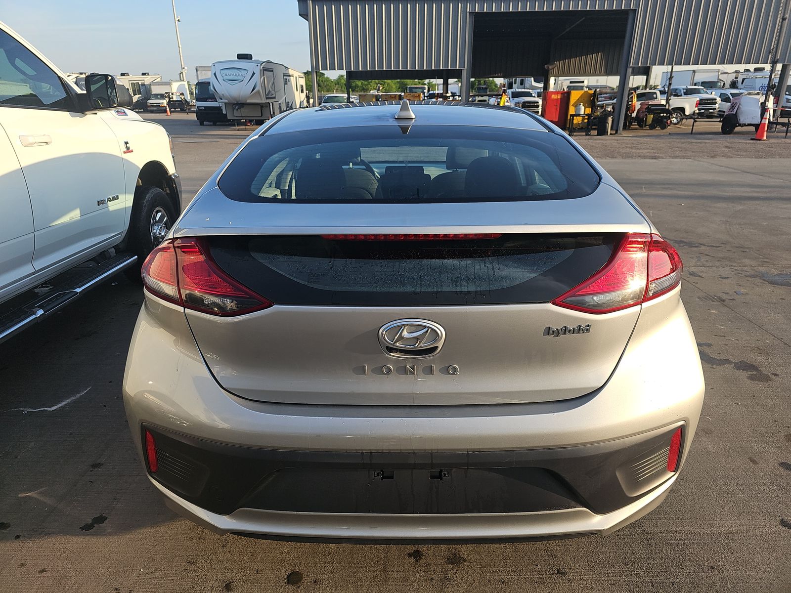 2020 Hyundai Ioniq Hybrid SE FWD