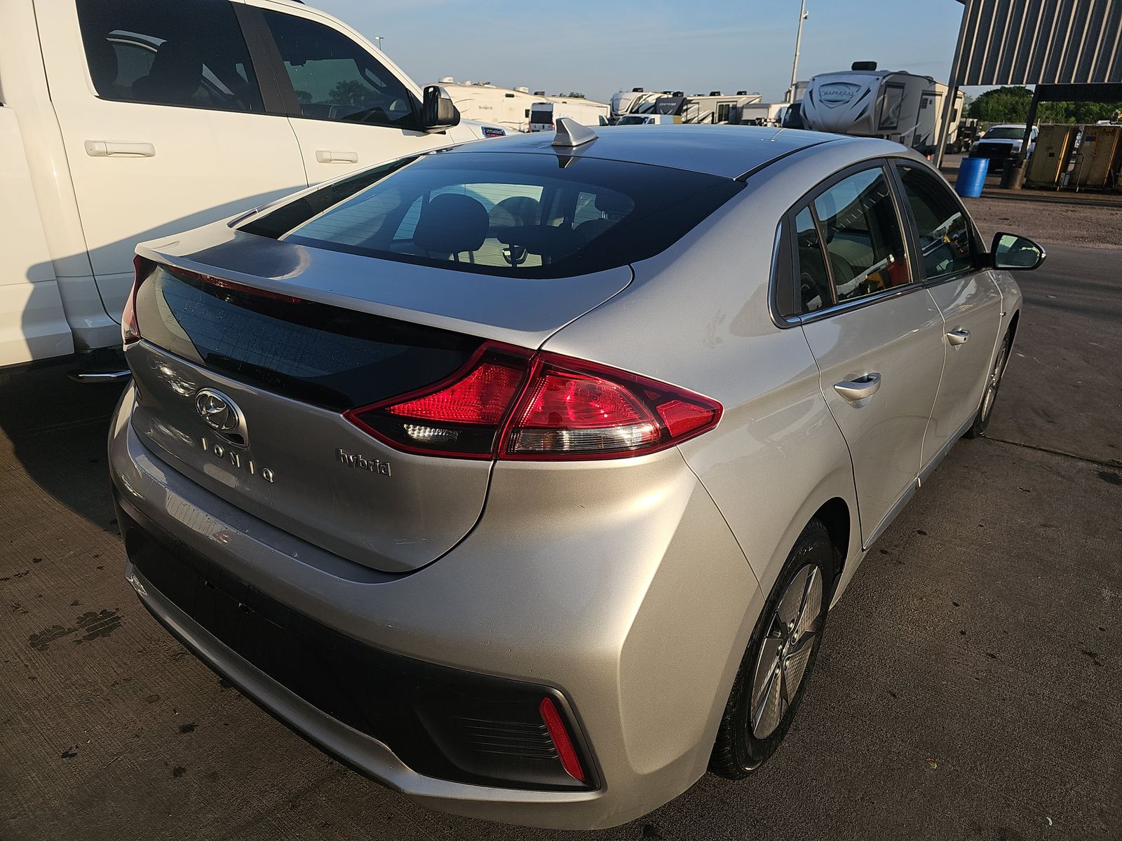2020 Hyundai Ioniq Hybrid SE FWD