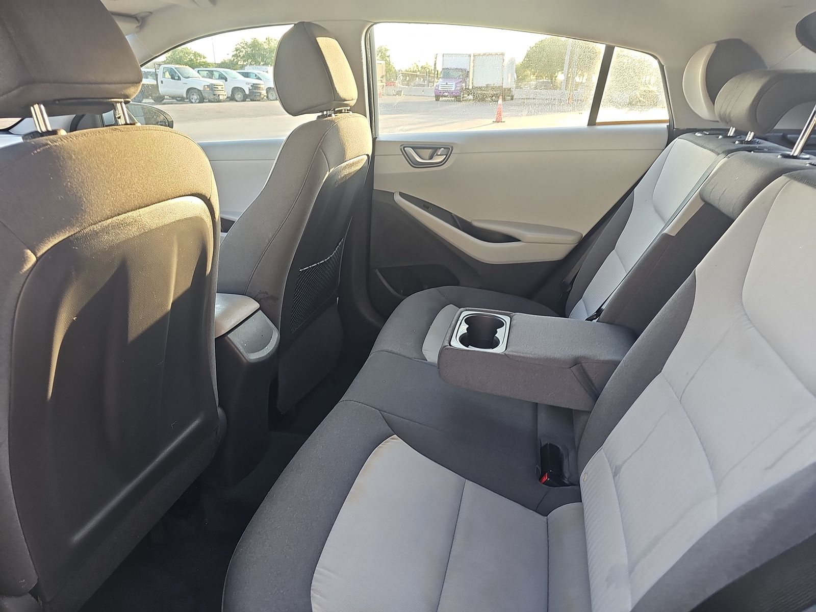 2020 Hyundai Ioniq Hybrid SE FWD