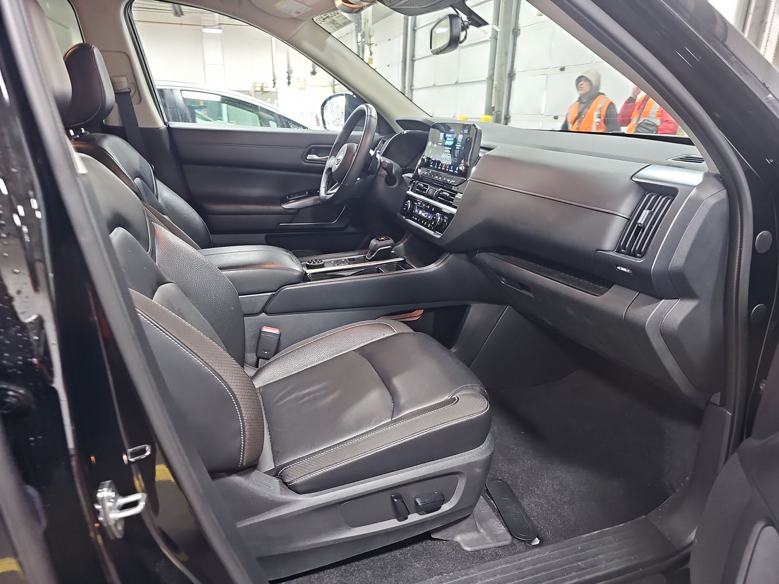 2022 Nissan Pathfinder SL AWD