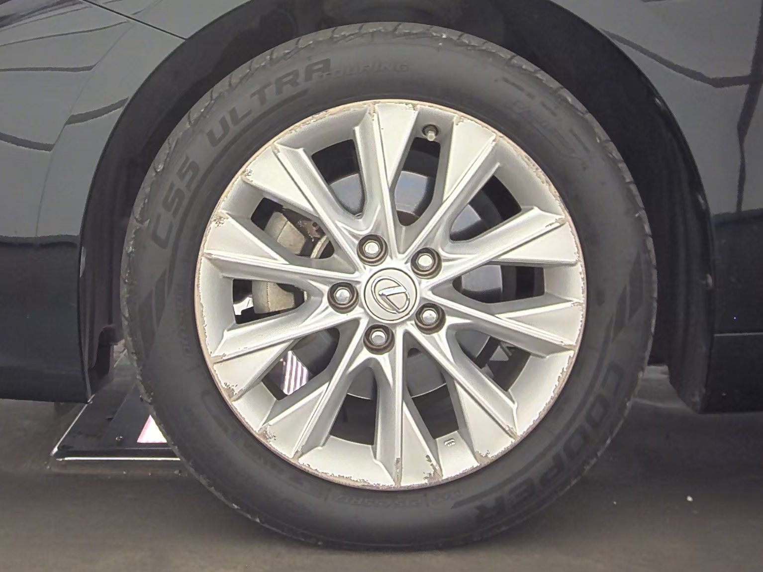 2013 Lexus ES ES 300h FWD