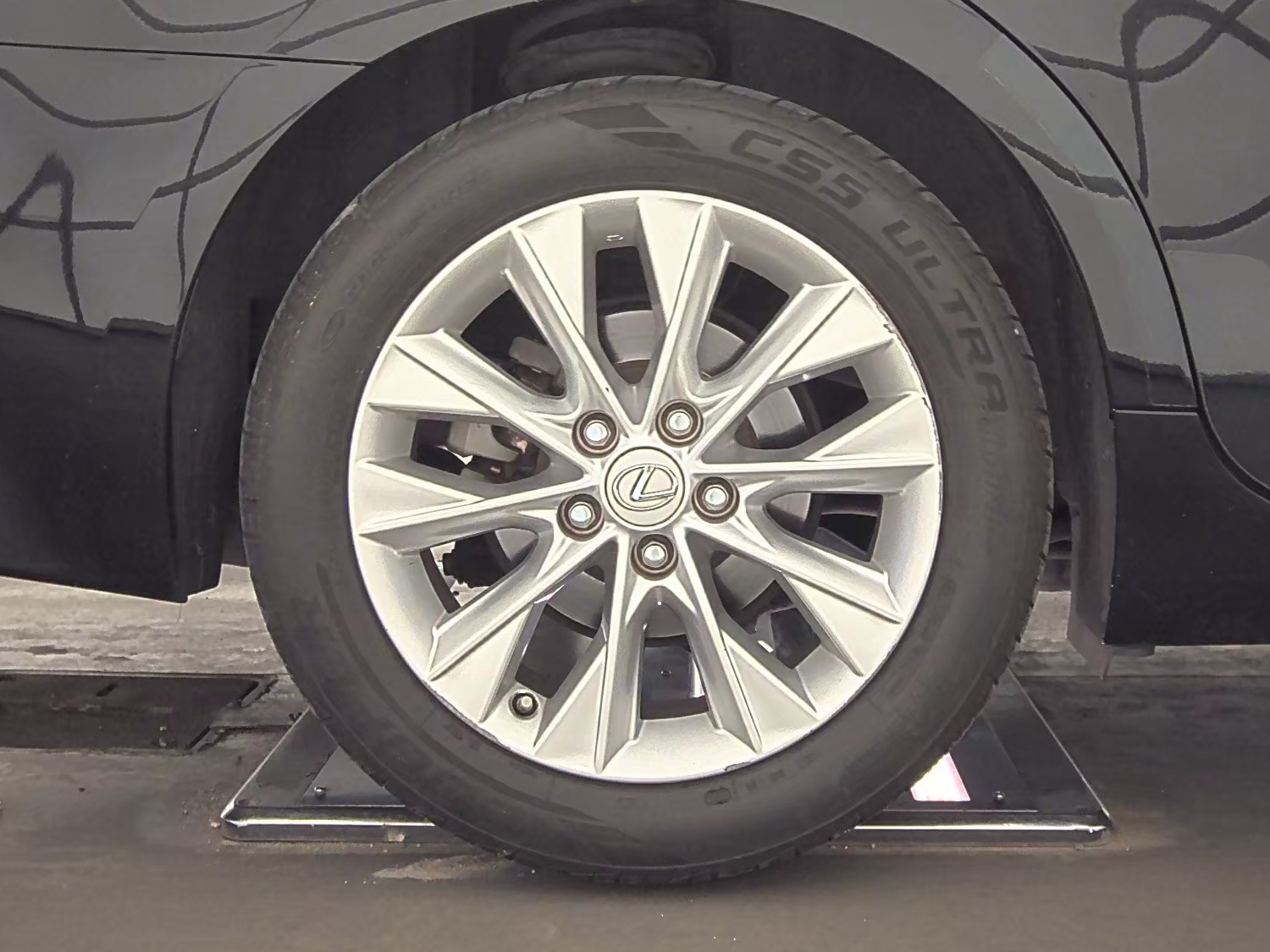 2013 Lexus ES ES 300h FWD