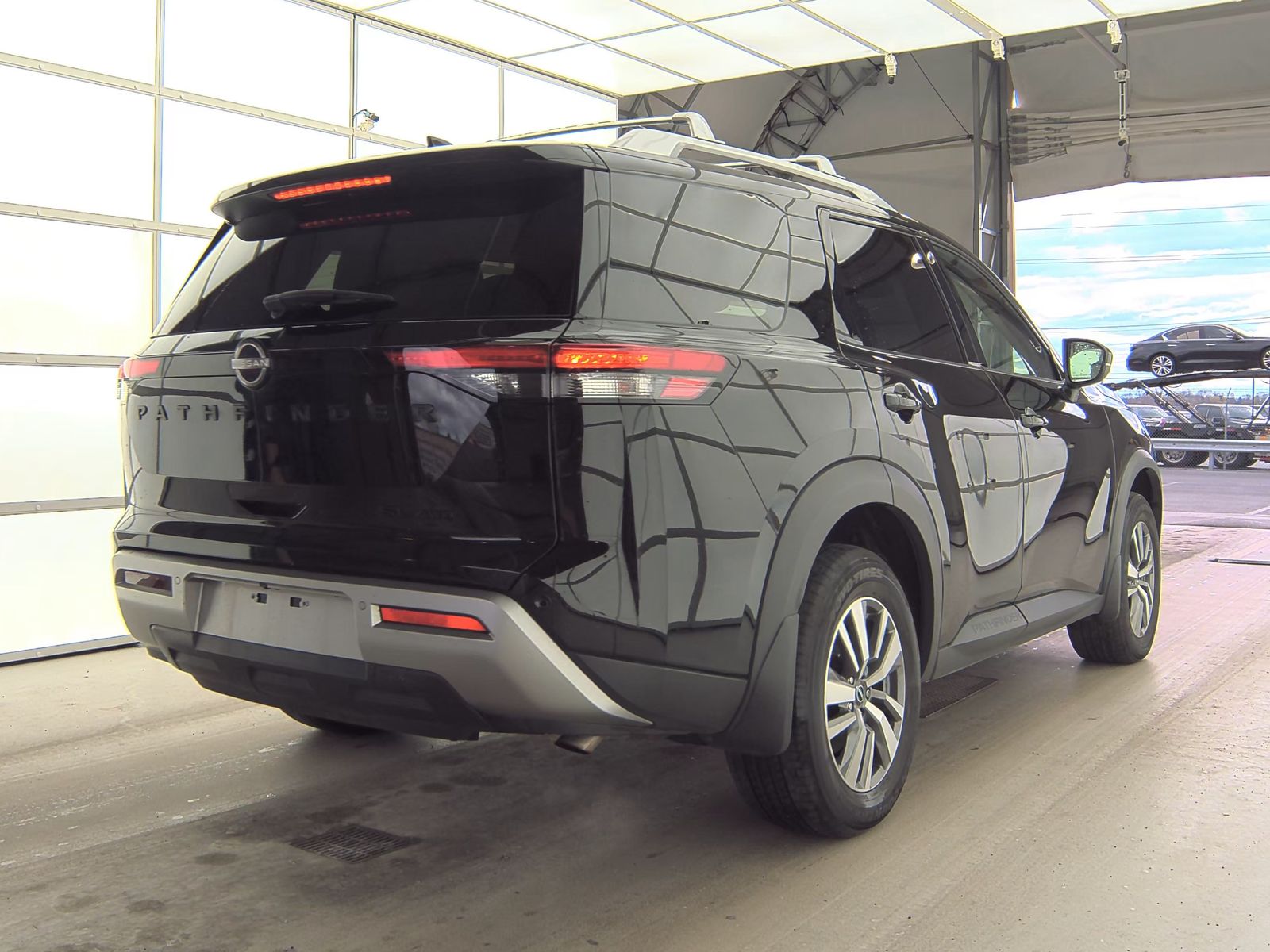 2022 Nissan Pathfinder SL AWD