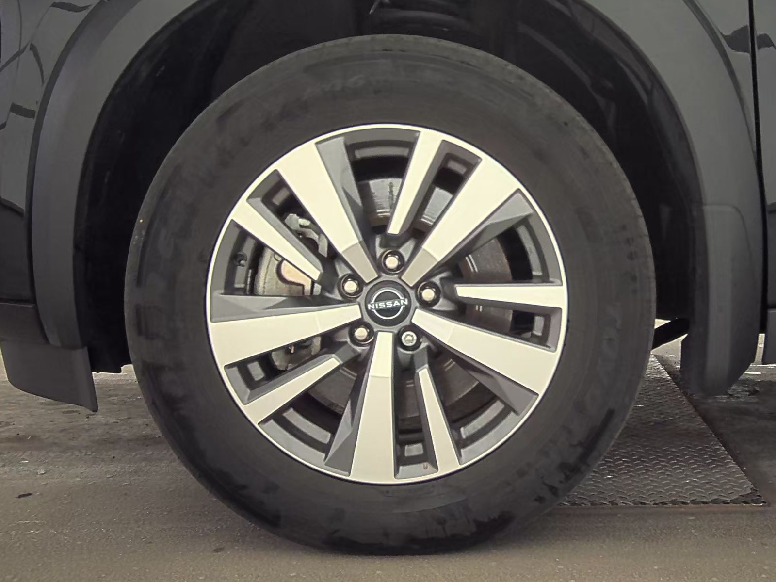 2022 Nissan Pathfinder SL AWD