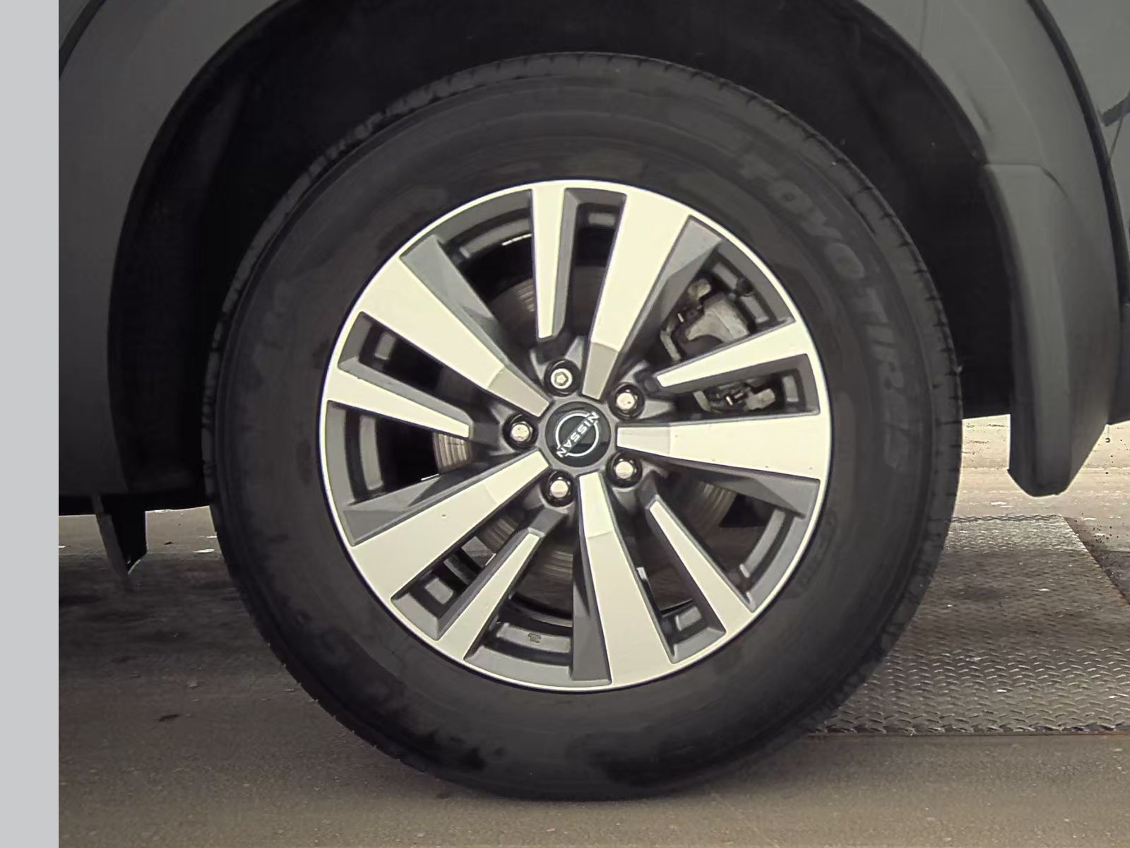 2022 Nissan Pathfinder SL AWD