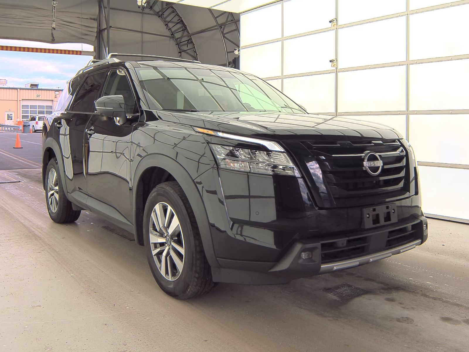 2022 Nissan Pathfinder SL AWD