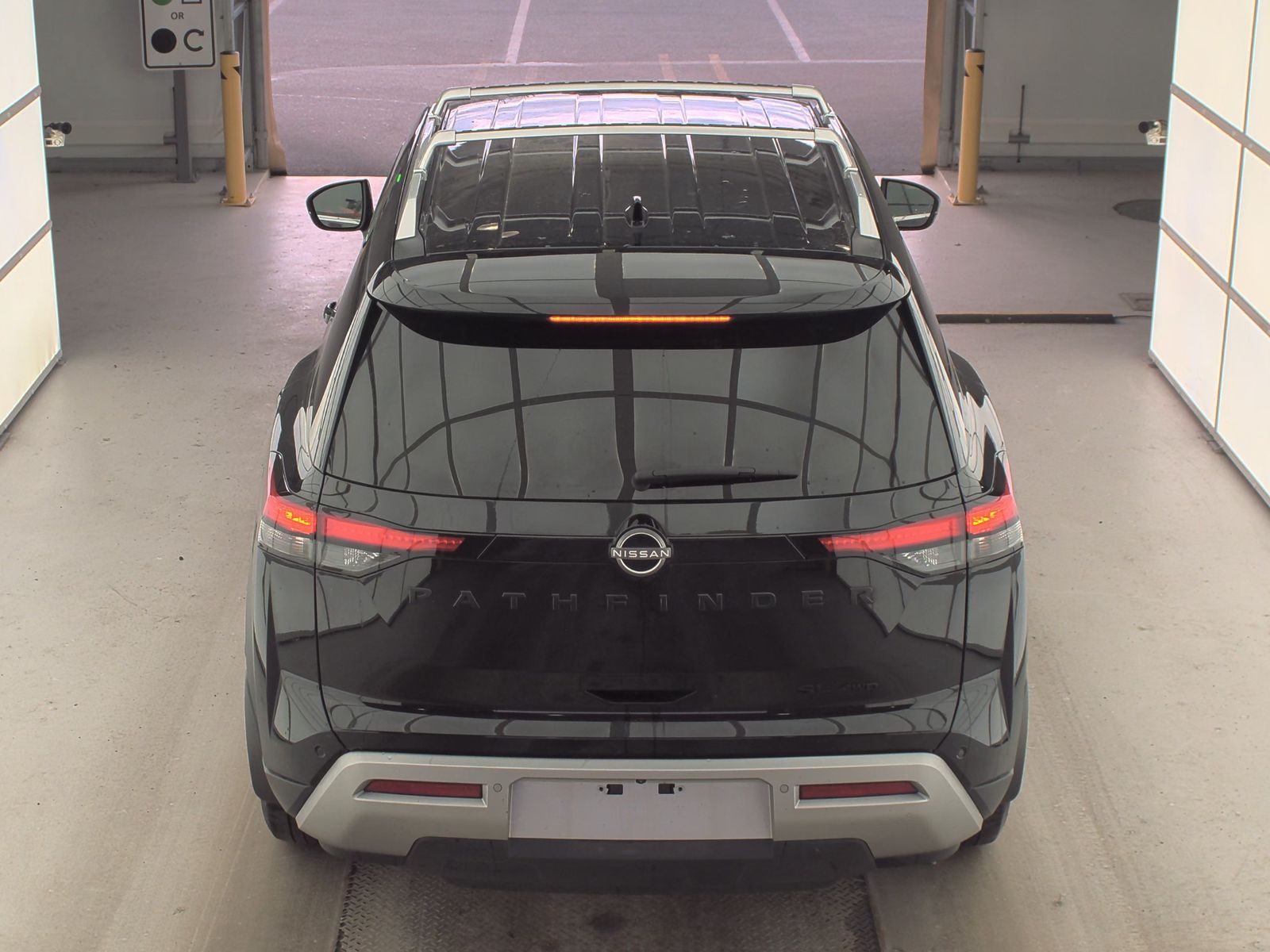 2022 Nissan Pathfinder SL AWD