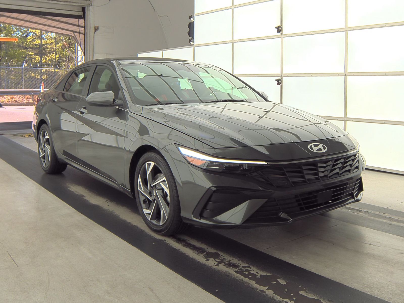 2024 Hyundai Elantra SEL FWD