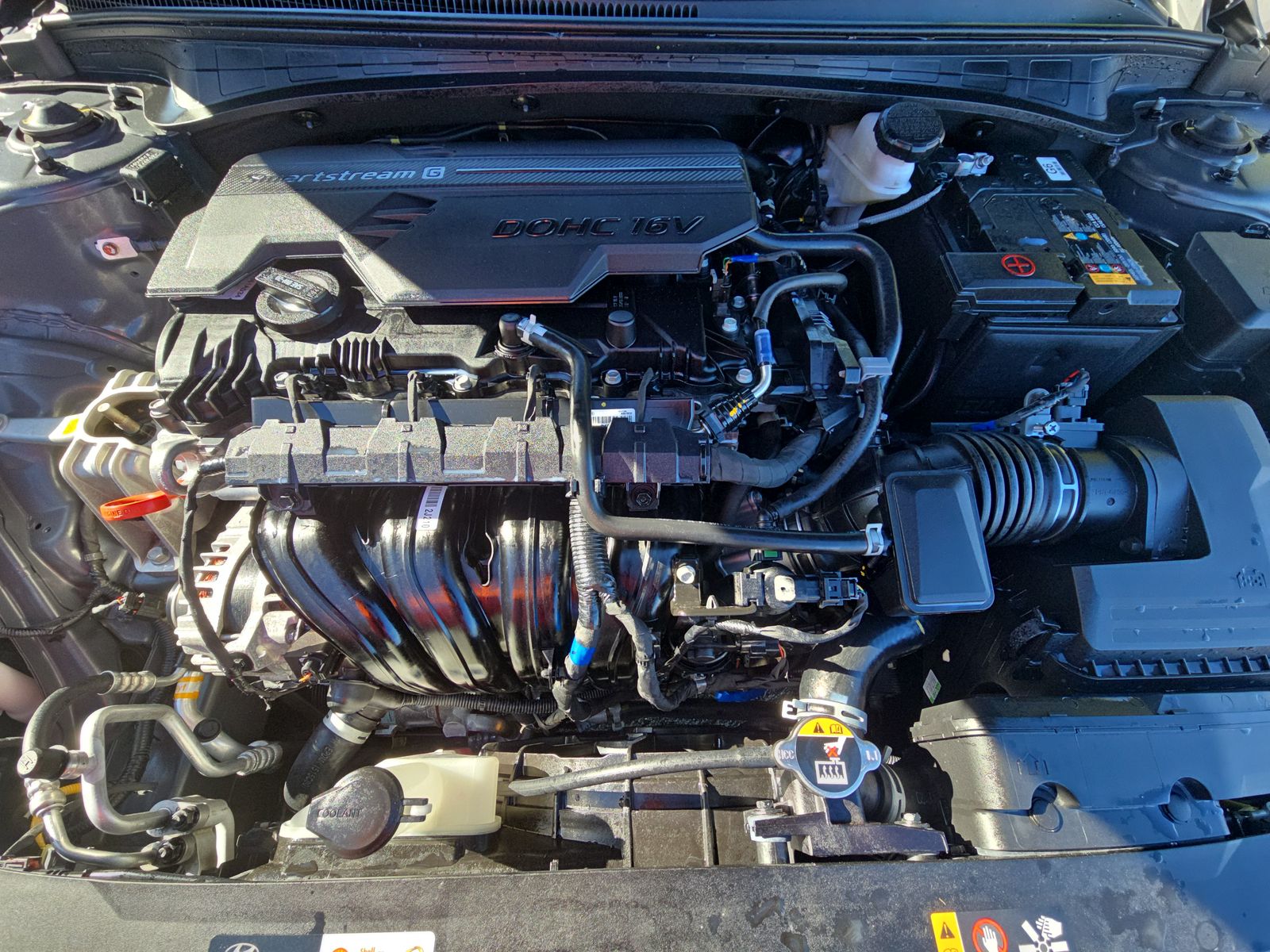 2024 Hyundai Elantra SEL FWD