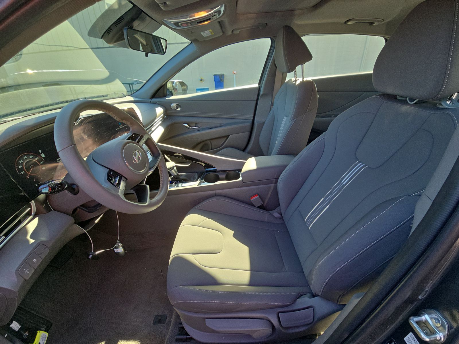 2024 Hyundai Elantra SEL FWD