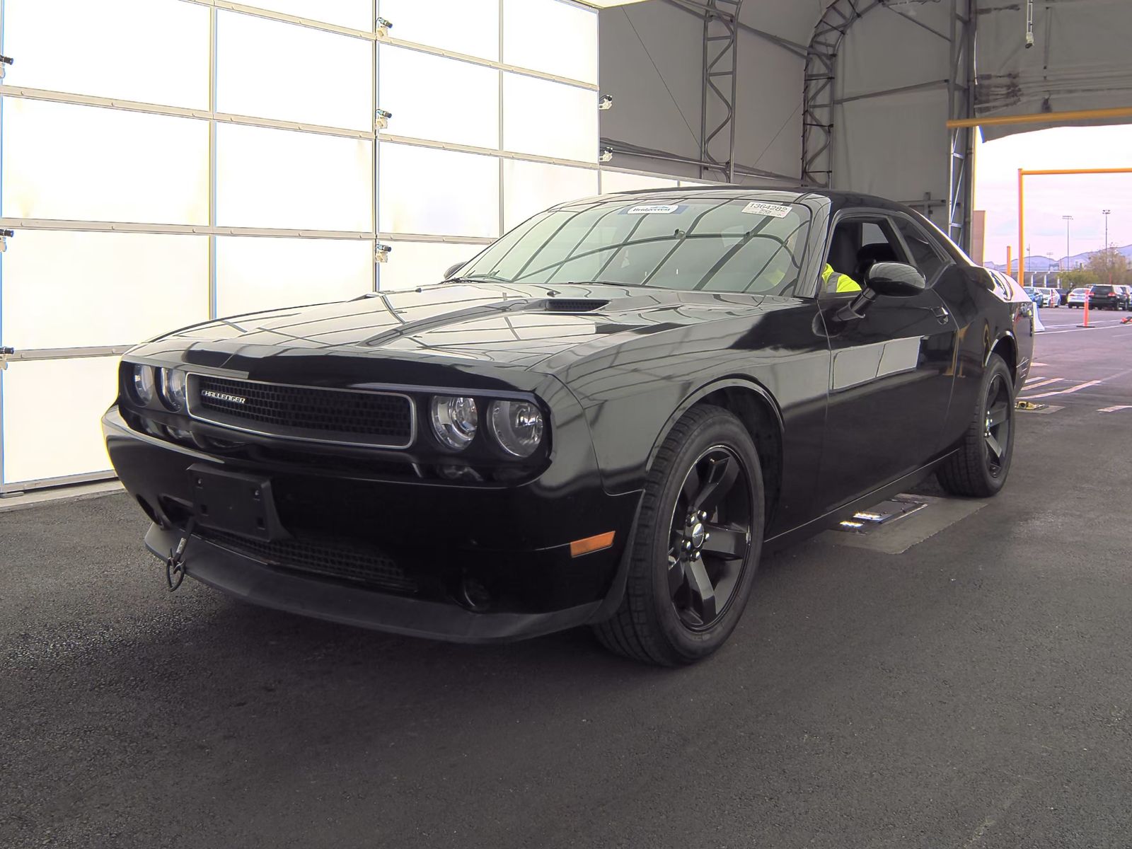 2013 Dodge Challenger SXT RWD
