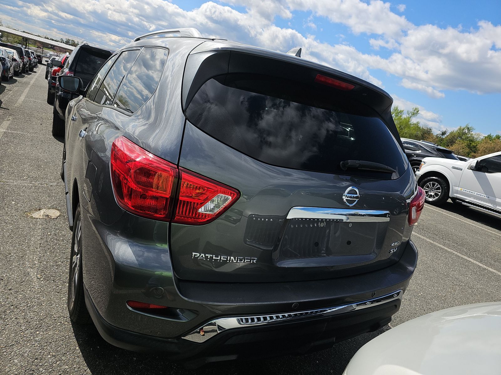 2020 Nissan Pathfinder SV AWD